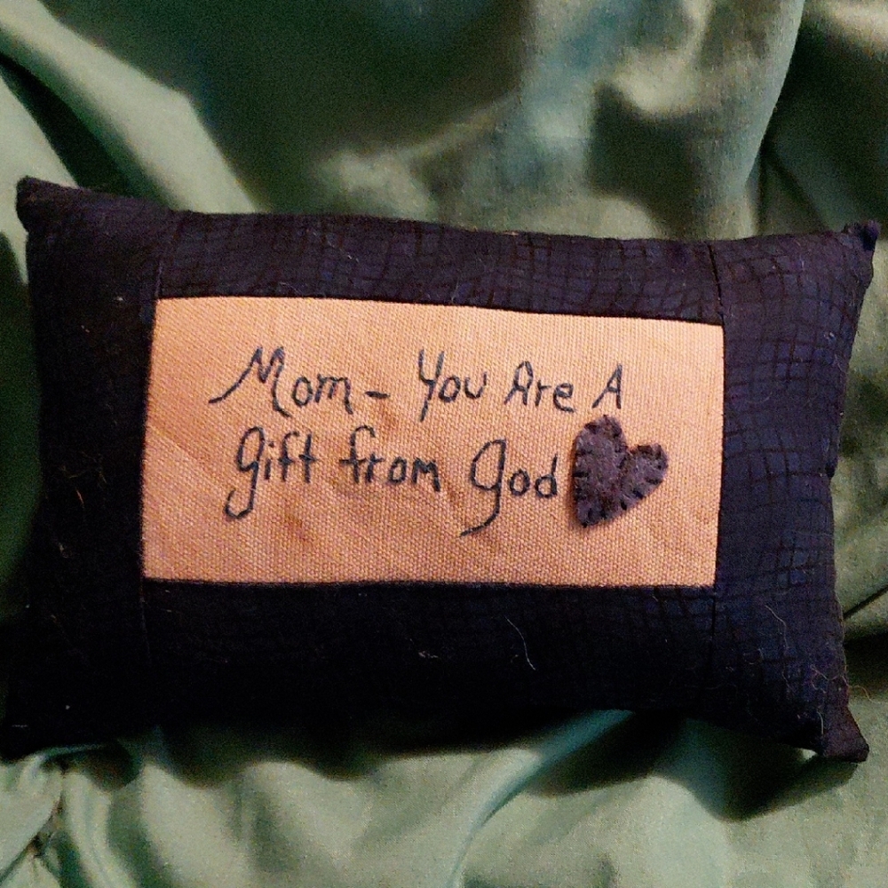 Heartfelt Multicolor Raven'sThyme Nostalgic Primitives Decorative Pillow